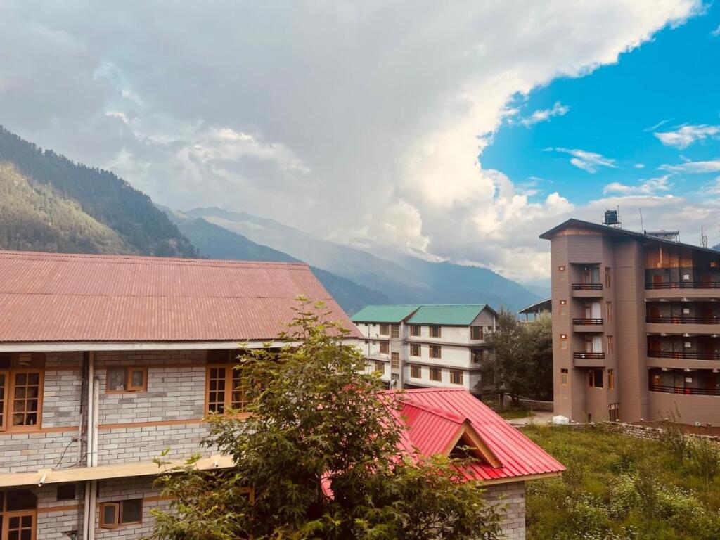 Манали: Hotel D Kanchan Manali