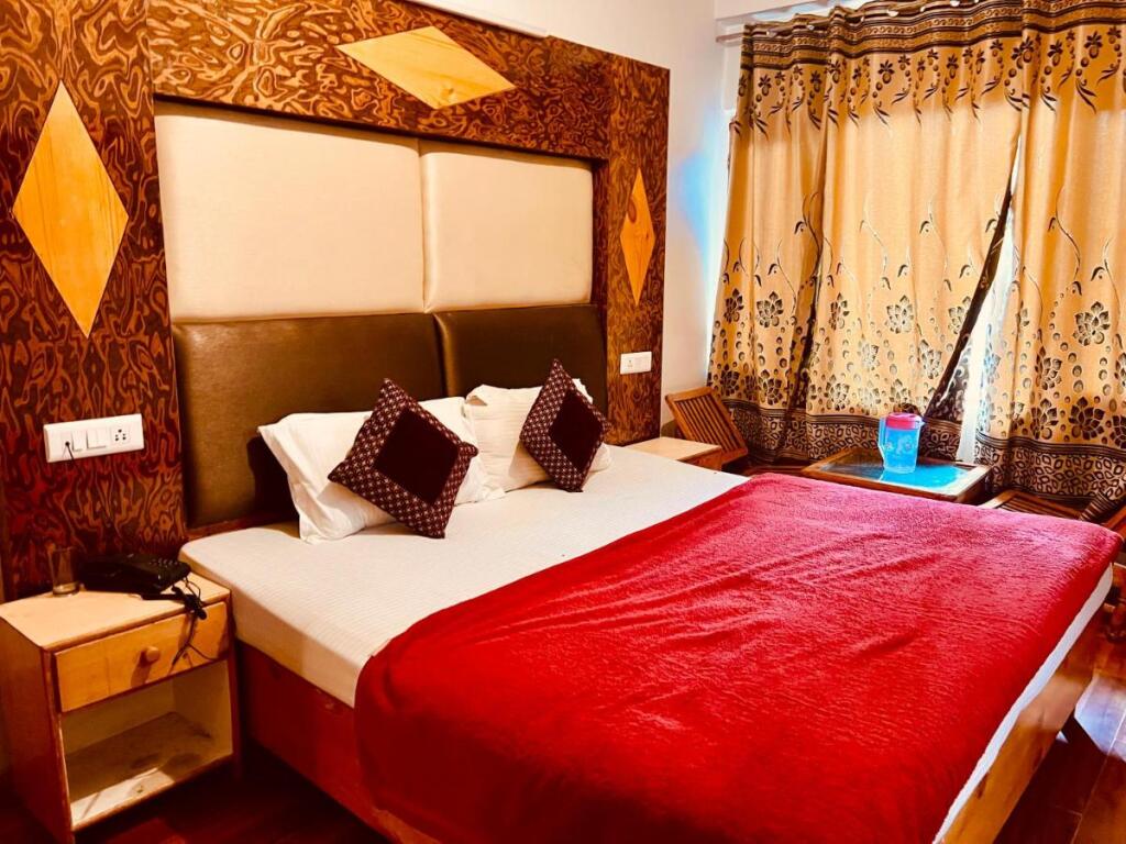 Манали: Hotel D Kanchan Manali