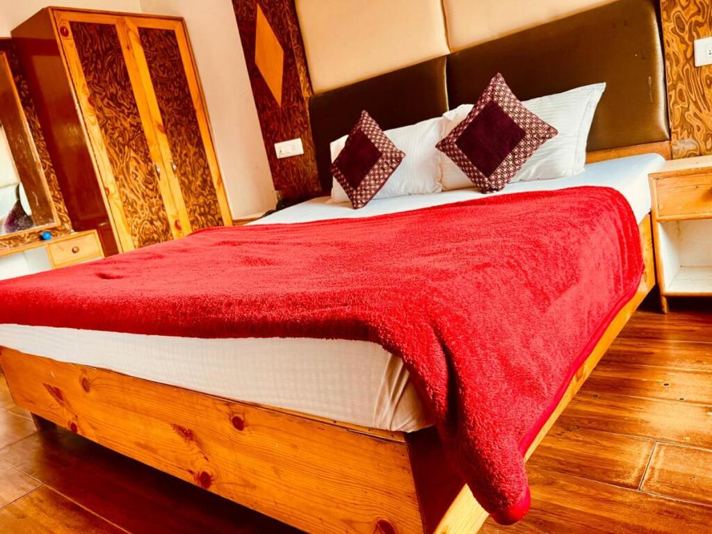 Манали: Hotel D Kanchan Manali