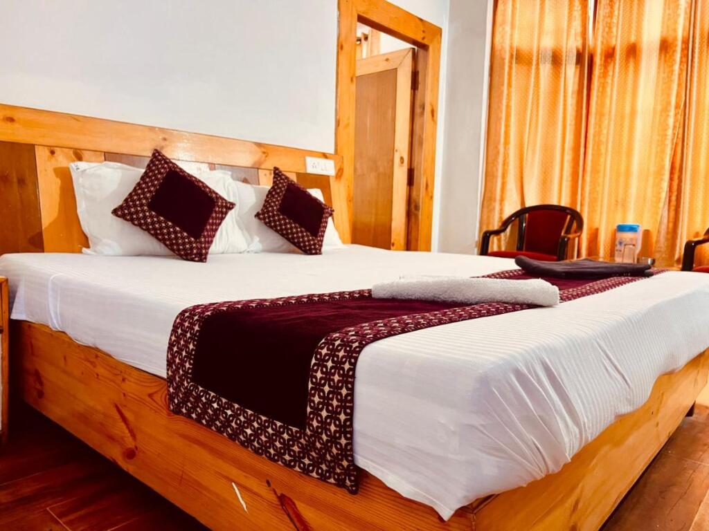 Манали: Hotel D Kanchan Manali