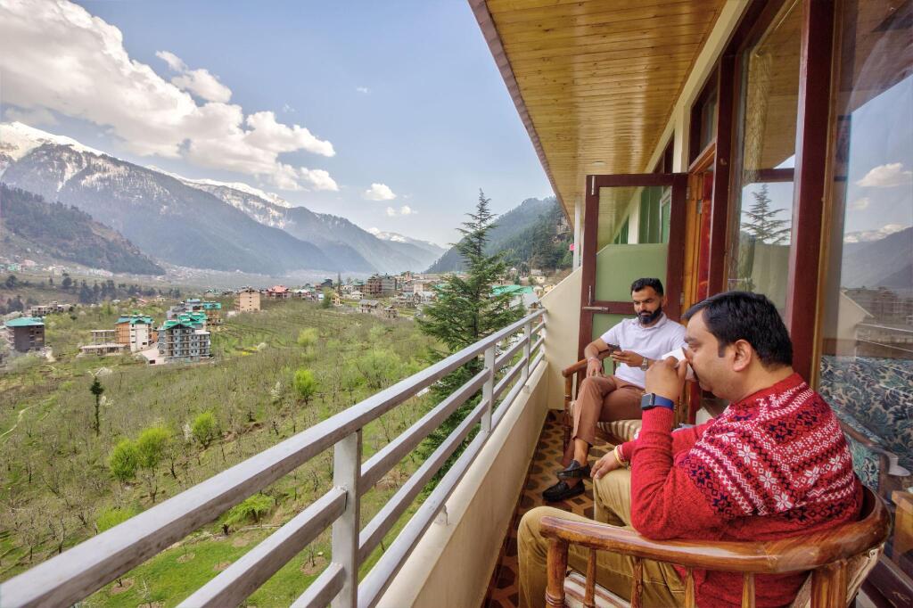 Манали: Phalguni Regency Manali