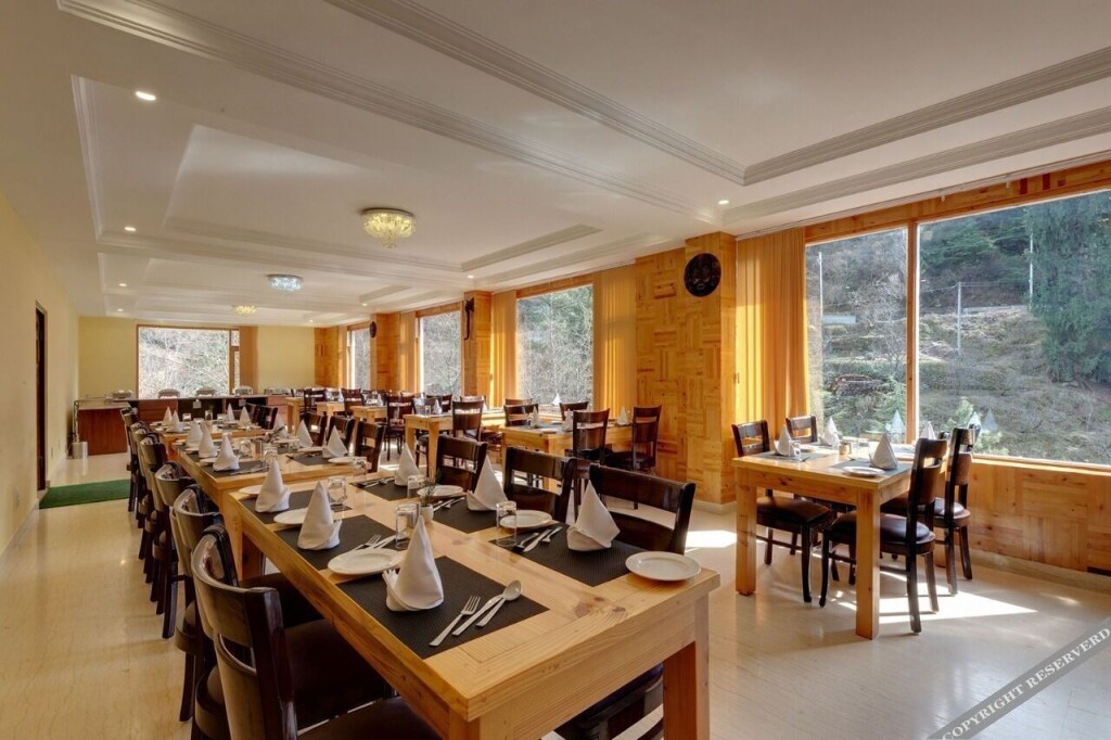 Манали: Regenta Place Green Leaf Manali- A Centrally Heated Resort