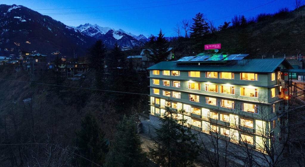 Манали: Regenta Place Green Leaf Manali- A Centrally Heated Resort