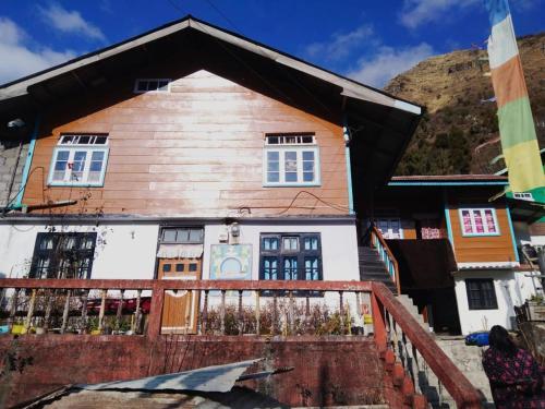 OurGuest Lachung Homestay — фото 1