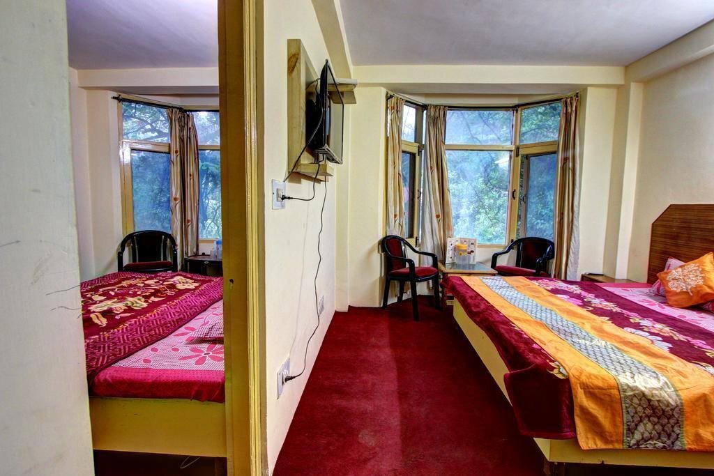 Манали: Hotel Solitaire
