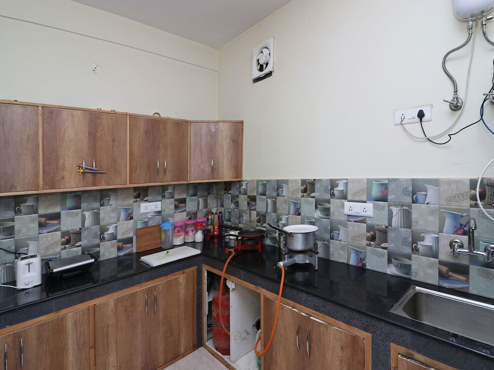Манали: OYO 14011 Home Nature View Wooden Stay Naggar Road