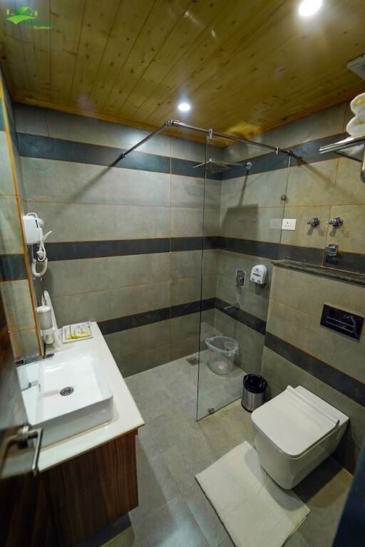 Манали: Abhilashi Residency & Spa Manali