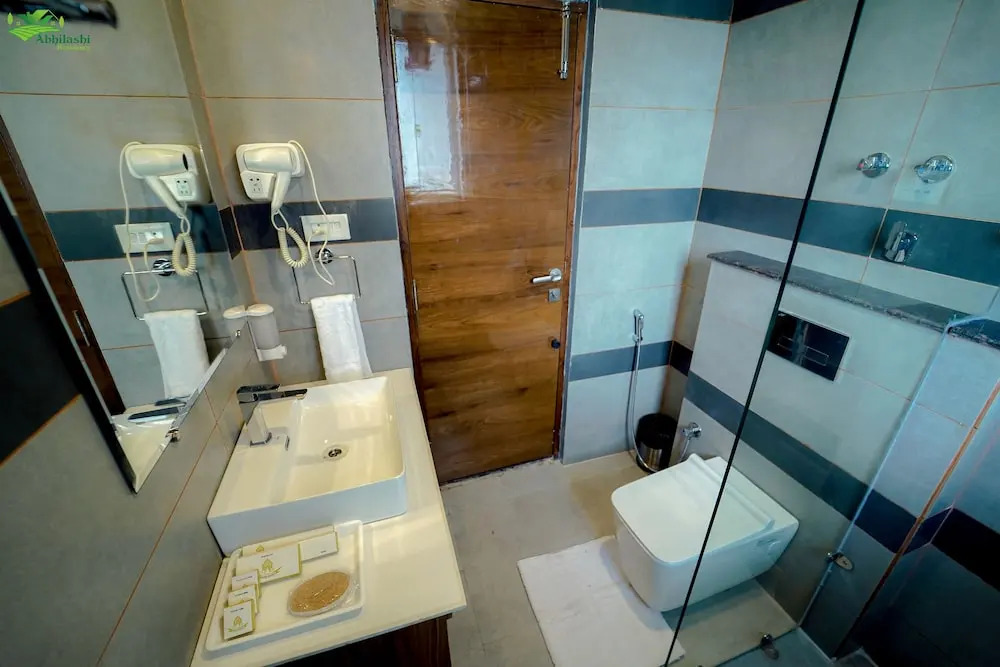 Манали: Abhilashi Residency & Spa Manali