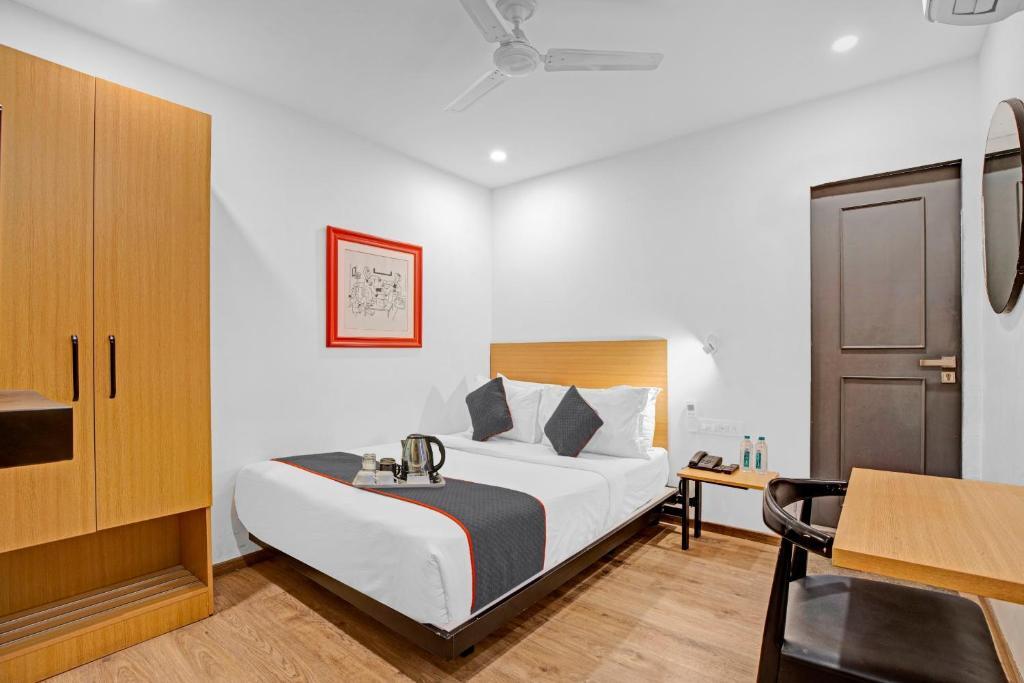 Ахмедабад: Townhouse 858 Hotel N Y