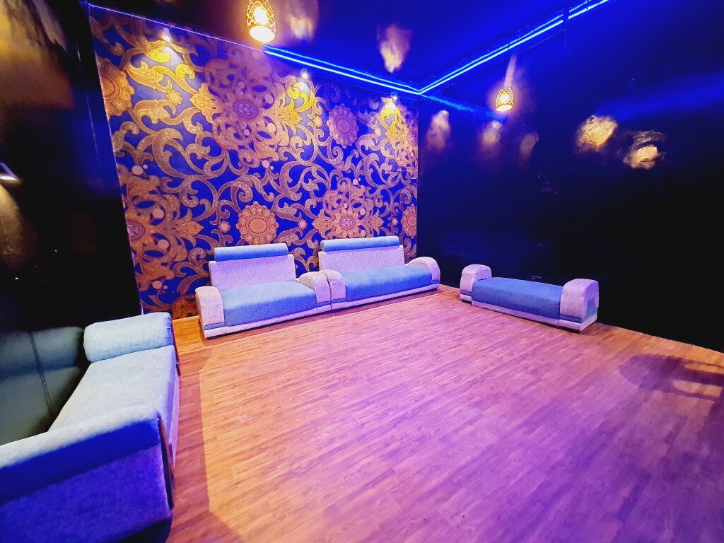 Aligarh: OYO 86763 D R Hotel Restaurant