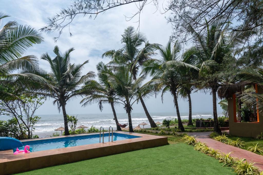 Ашвем: Amadi Beach Front Resort