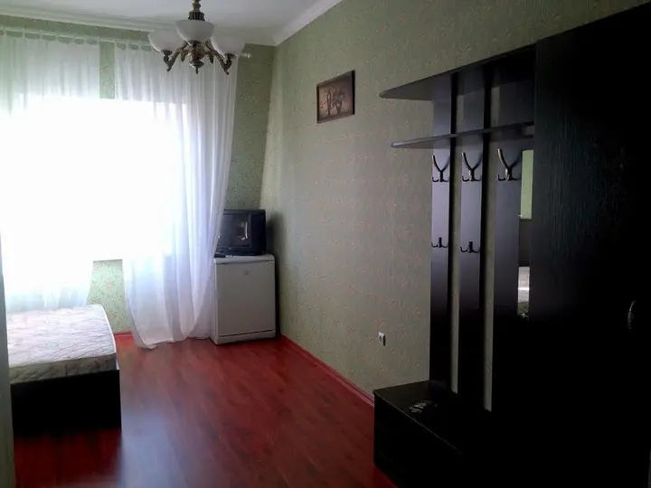 Заозерное: Guest House Avalon