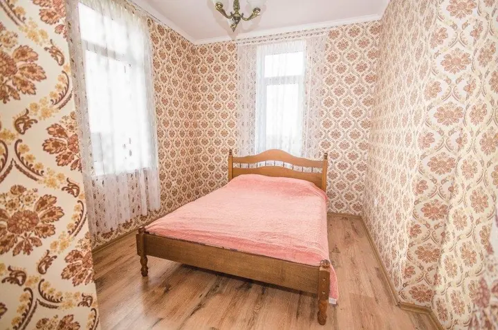 Заозерное: Guest House Avalon