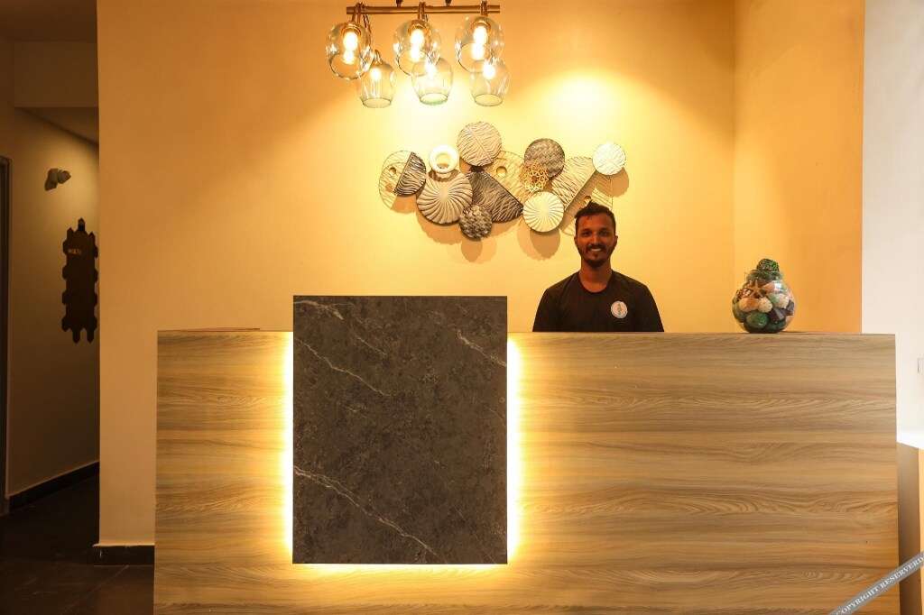 Панаджи: Coastal Pearl Hotel Miramar Panaji