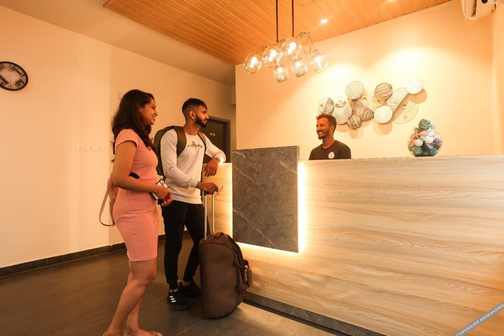 Панаджи: Coastal Pearl Hotel Miramar Panaji