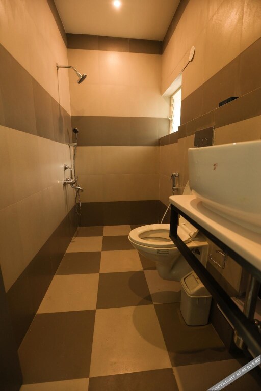 Панаджи: Coastal Pearl Hotel Miramar Panaji