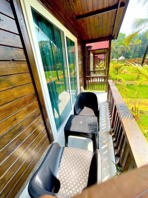 Арамбол: Coco Teros Resort