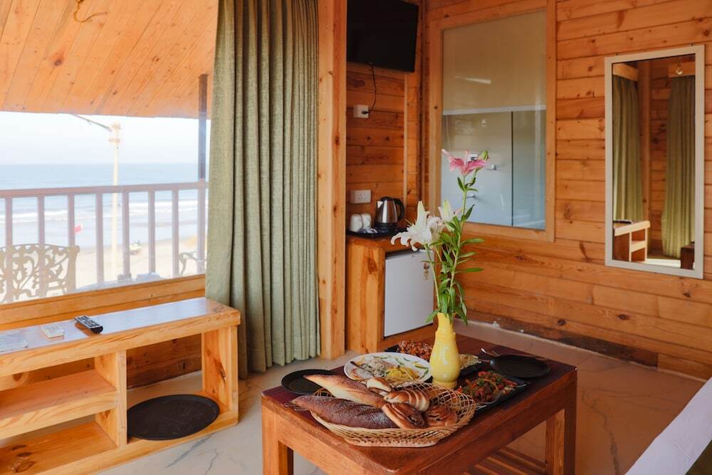 Морджим: Dallas Beach Resorts