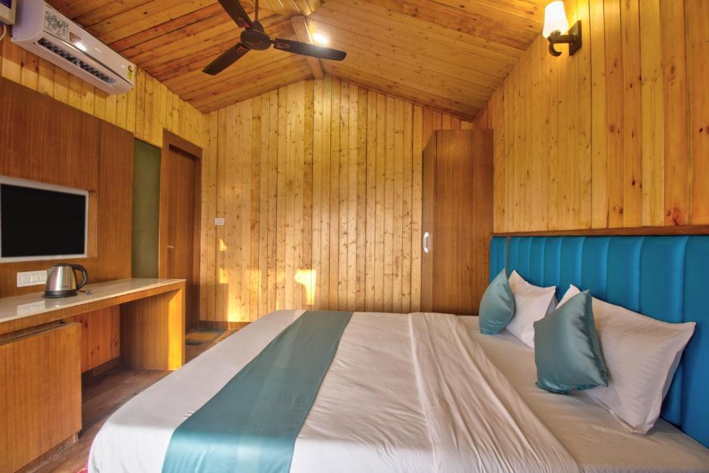 Арамбол: Oceano Beach Resort Goa