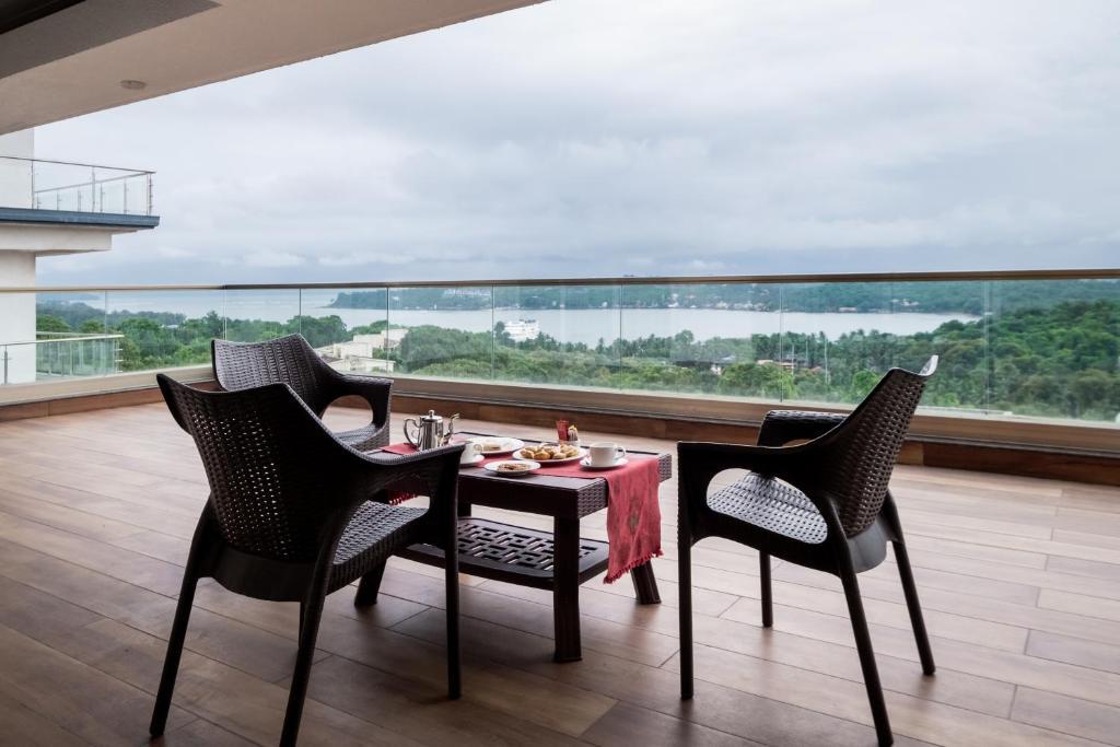 Альто-де-Порворим: ROSASTAYS North Goa Rosa Kuber Mandovi