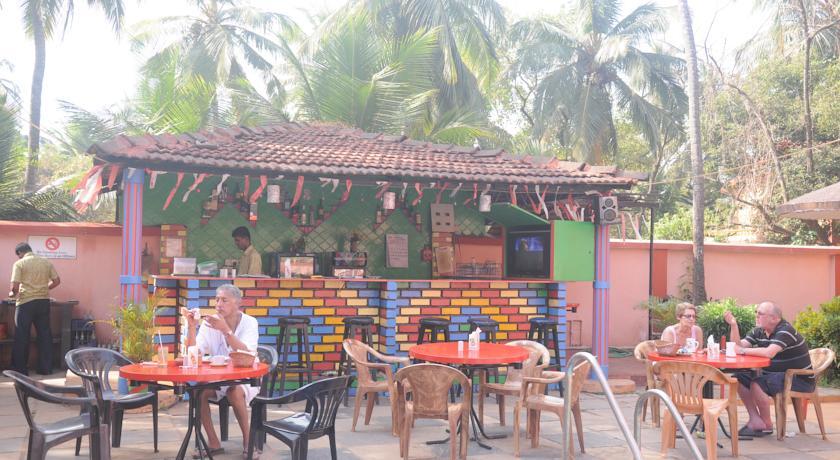 Калангут: tio carmino resort