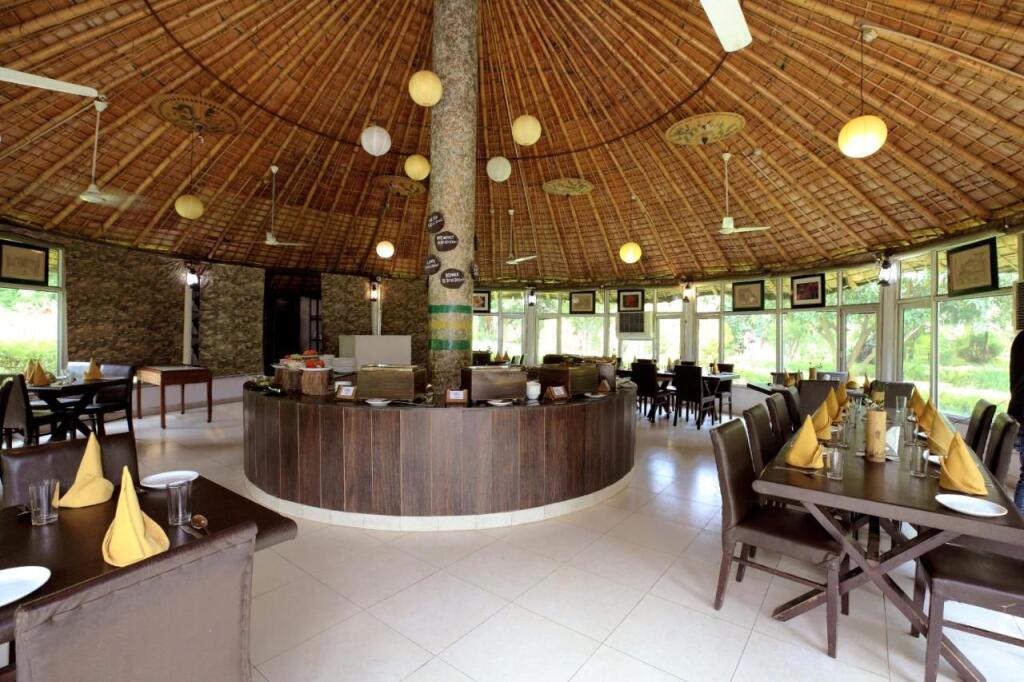 Наинитал: Click Resort Corbett Tiger Den