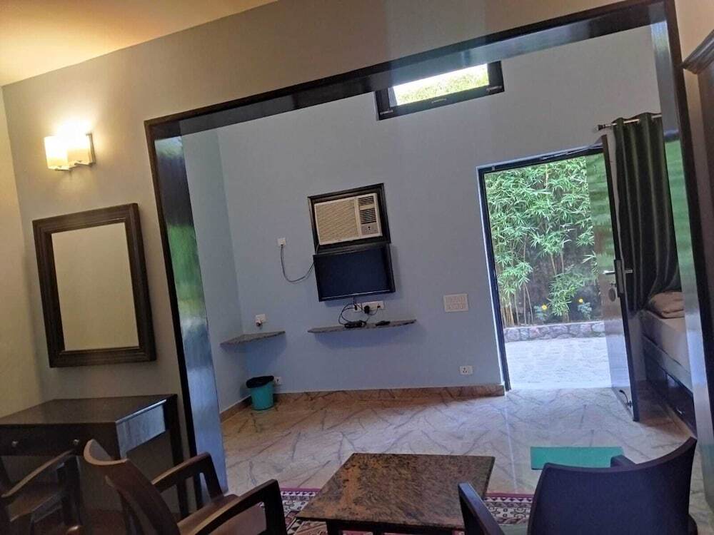 Наинитал: Corbett Comfort Lodge