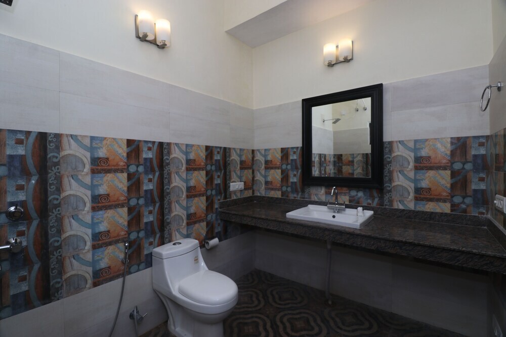 Наинитал: Corbett Comfort Lodge