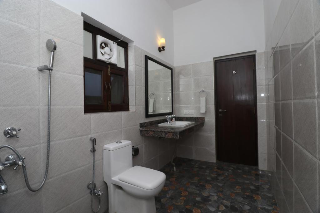 Наинитал: Corbett Comfort Lodge
