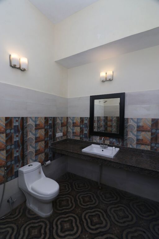 Наинитал: Corbett Comfort Lodge