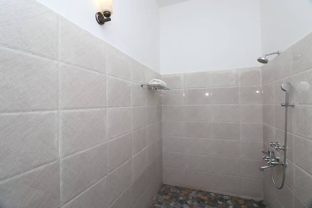 Наинитал: Corbett Comfort Lodge