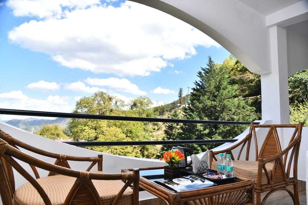 Наинитал: Kumaon Roop Resort