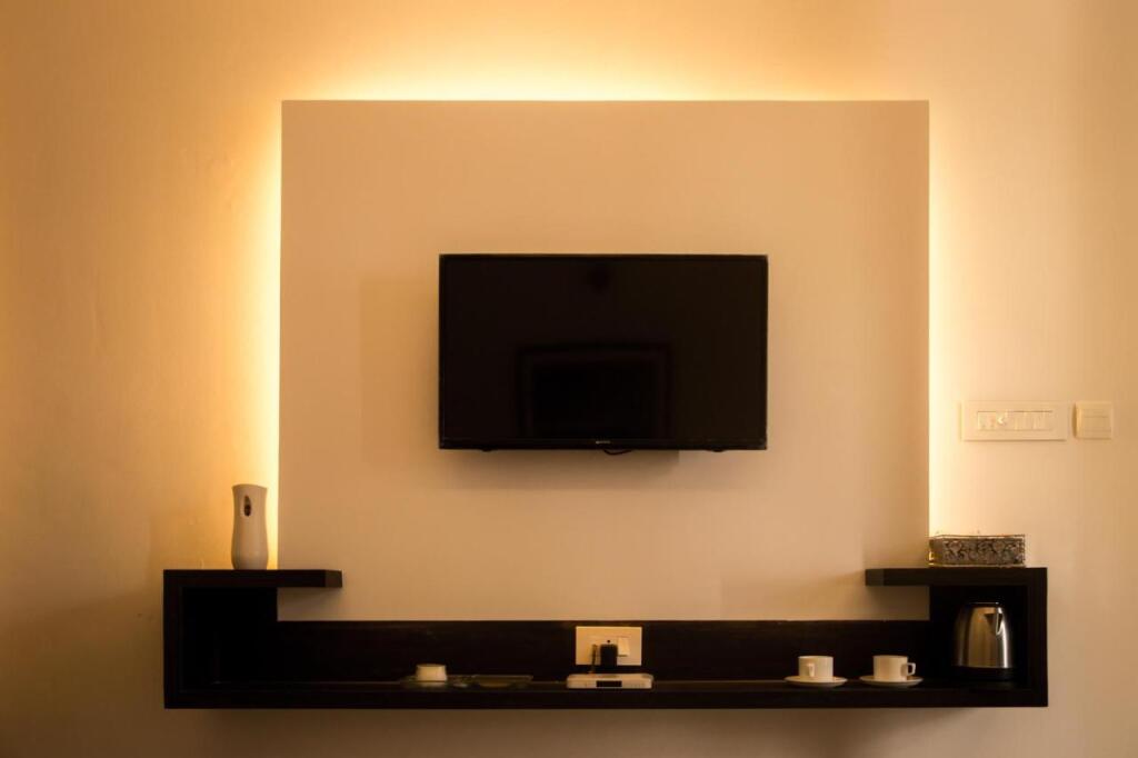 Наинитал: The Golden Sunrise Hotel