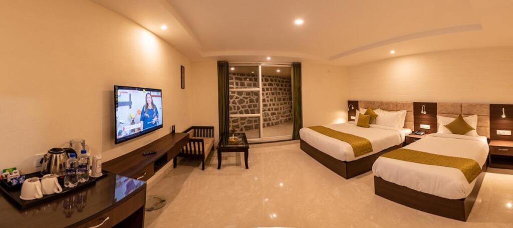 Наинитал: The Imperial Green Nainital