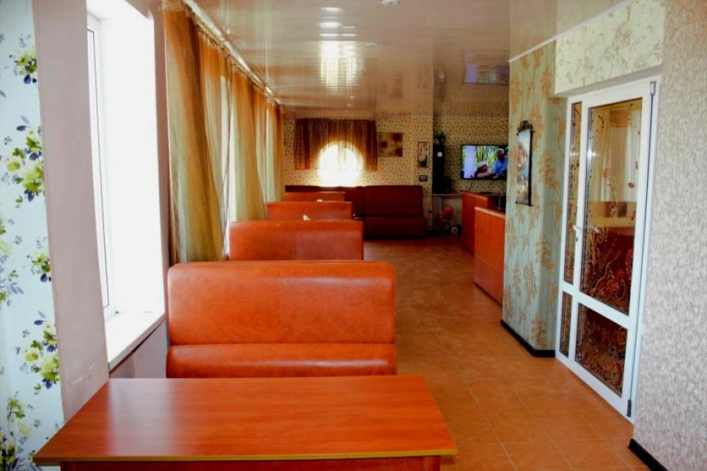 Заозерное: Roza Guest House