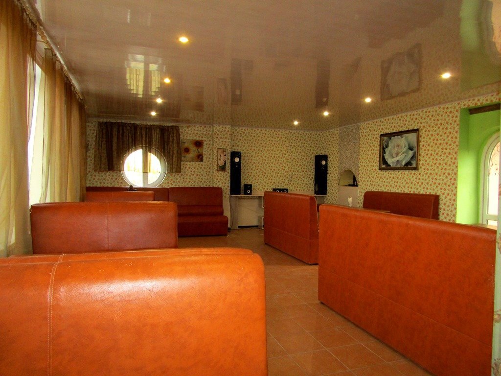 Заозерное: Roza Guest House