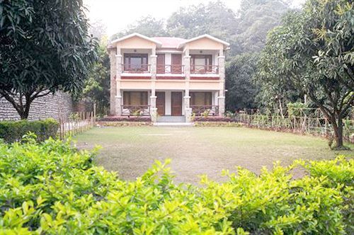 Наинитал: Tiger Camp Resort