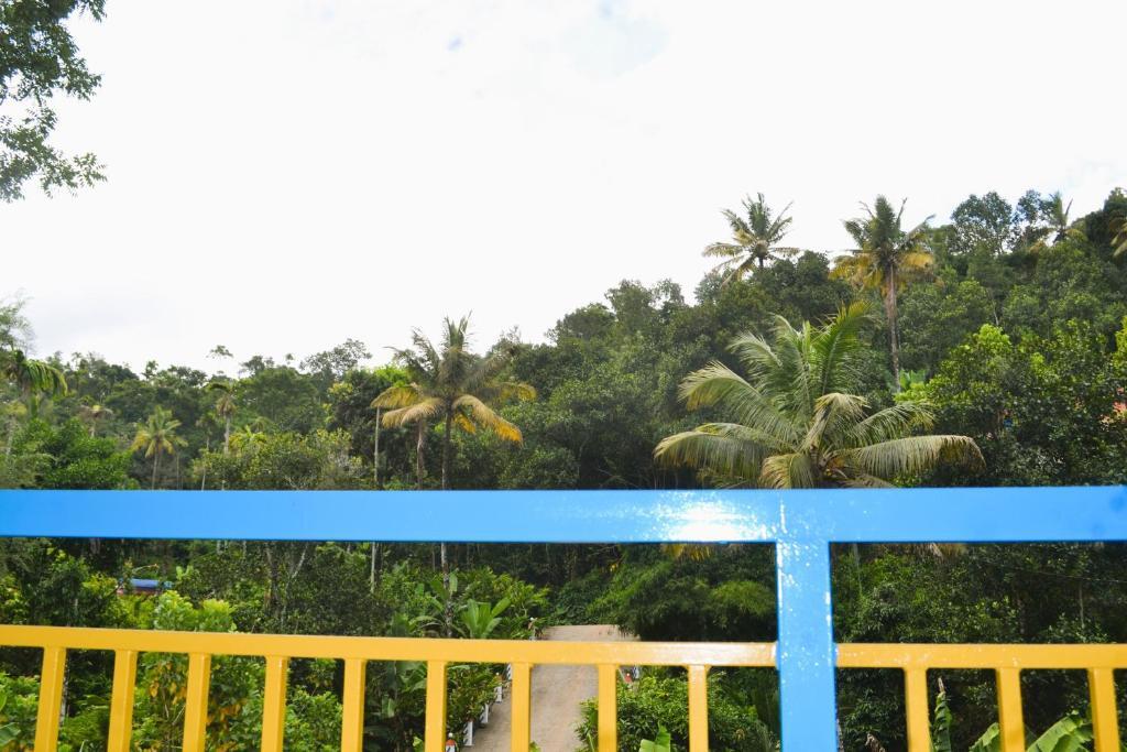 Муннар: Arabian Nights Munnar