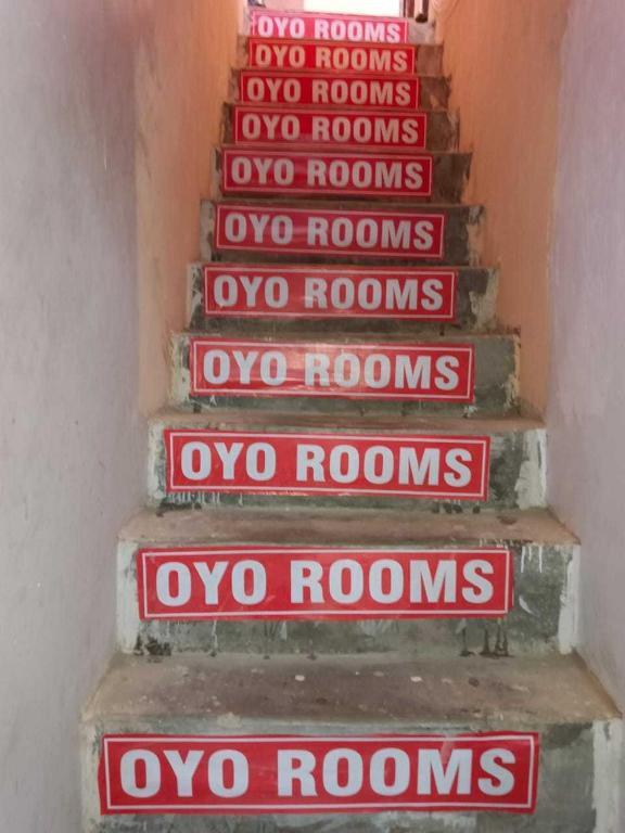 Фаридабад: Oyo 89617 Hotel Aloft