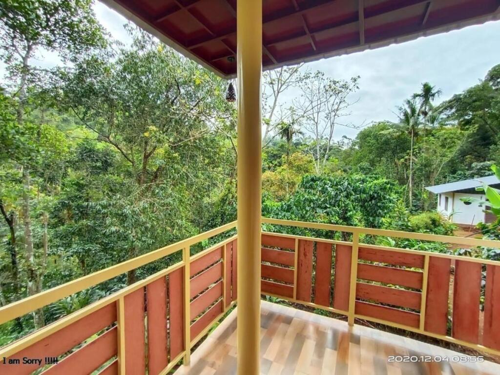 Муннар: Chalona Jungle Eco Stay