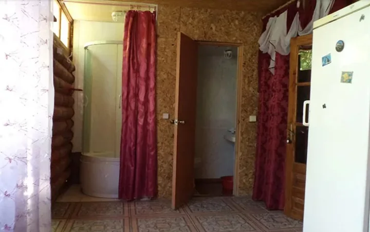 Заозерное: Viktoriya Guest House
