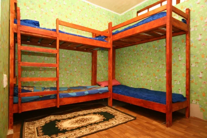 Заозерное: Viktoriya Guest House
