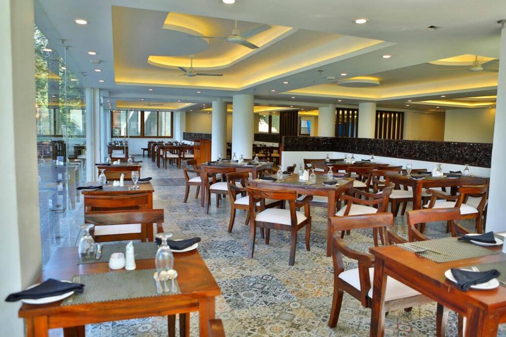 Муннар: Elixir Hills Suite Hotel and Spa
