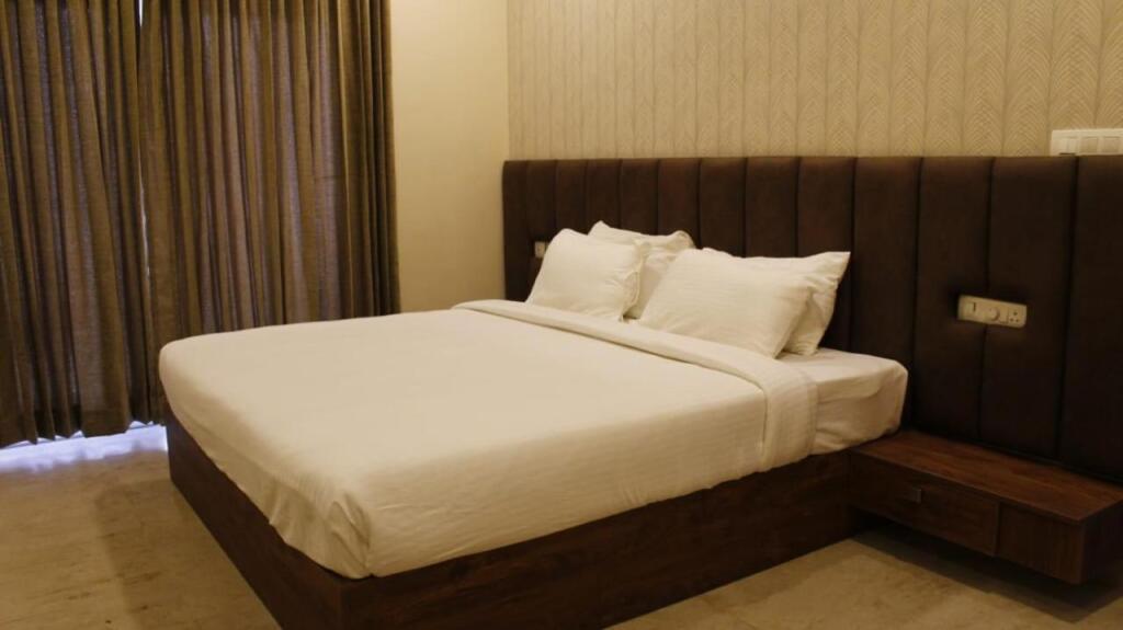 Муннар: Elixir Hills Suite Hotel and Spa
