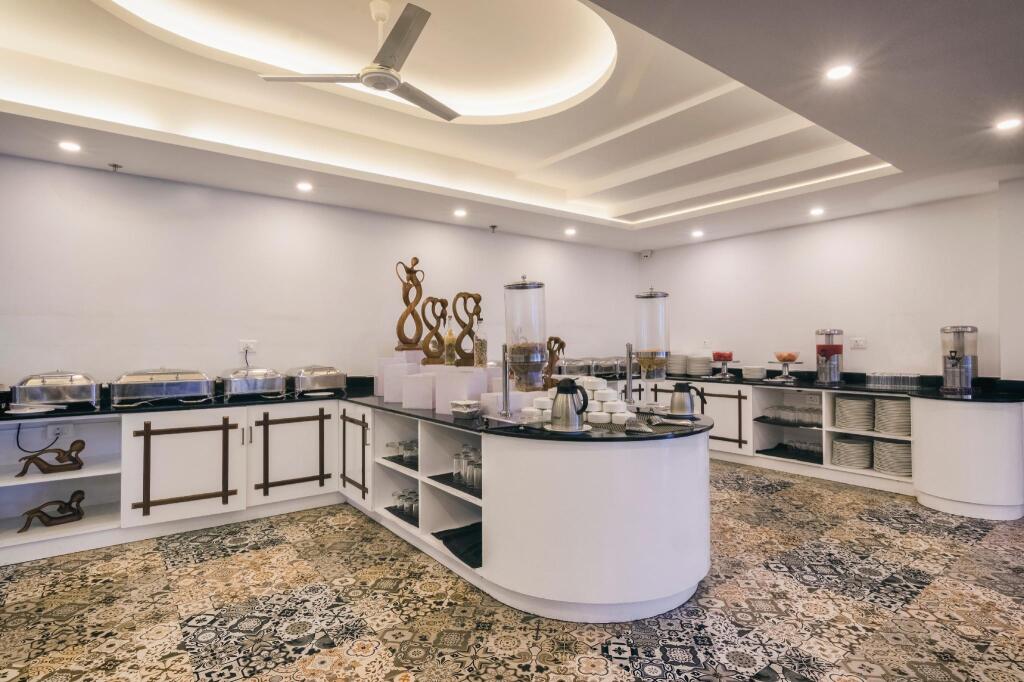 Муннар: Elixir Hills Suite Hotel and Spa