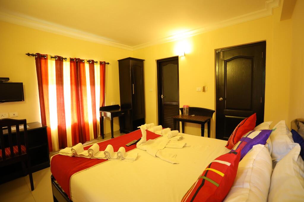 Муннар: Hotel Emerald Inn