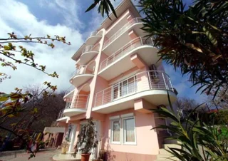 Алушта: Villa Angelina