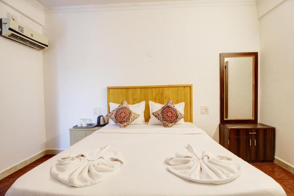 Морджим: Hotel Pleasure Inn near Turtle Beach, Morjim