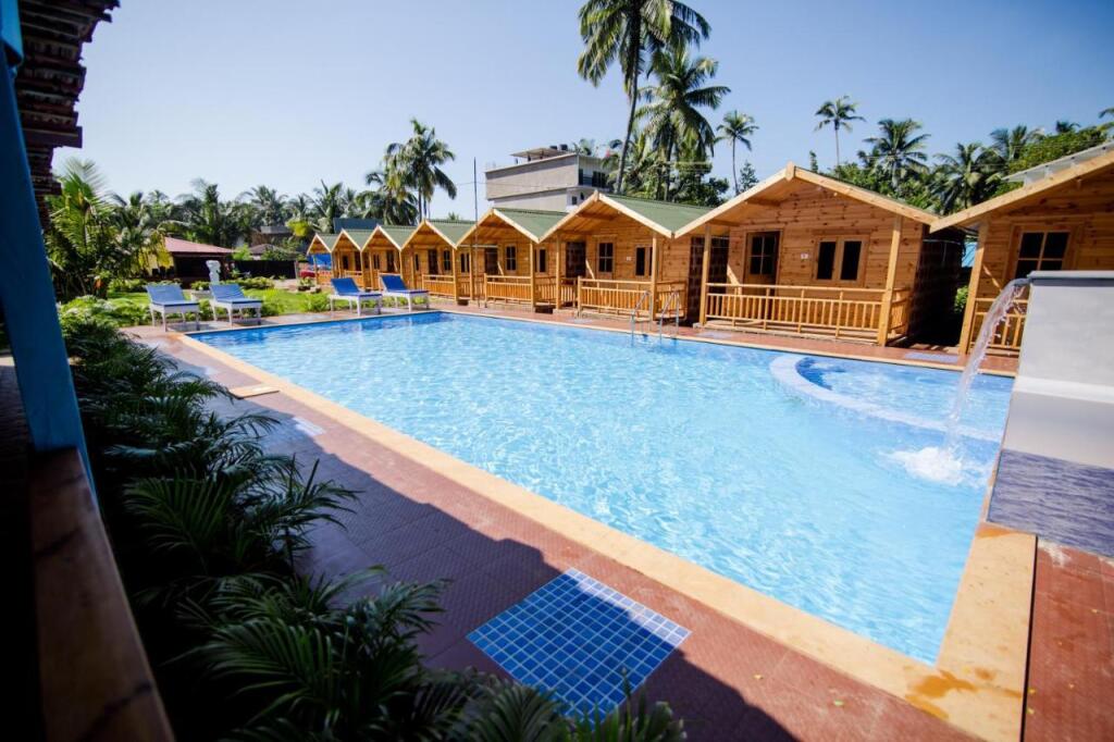 Арамбол: Отель TP Beach Resort