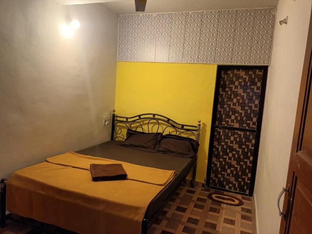 Арамбол: Madan Motels